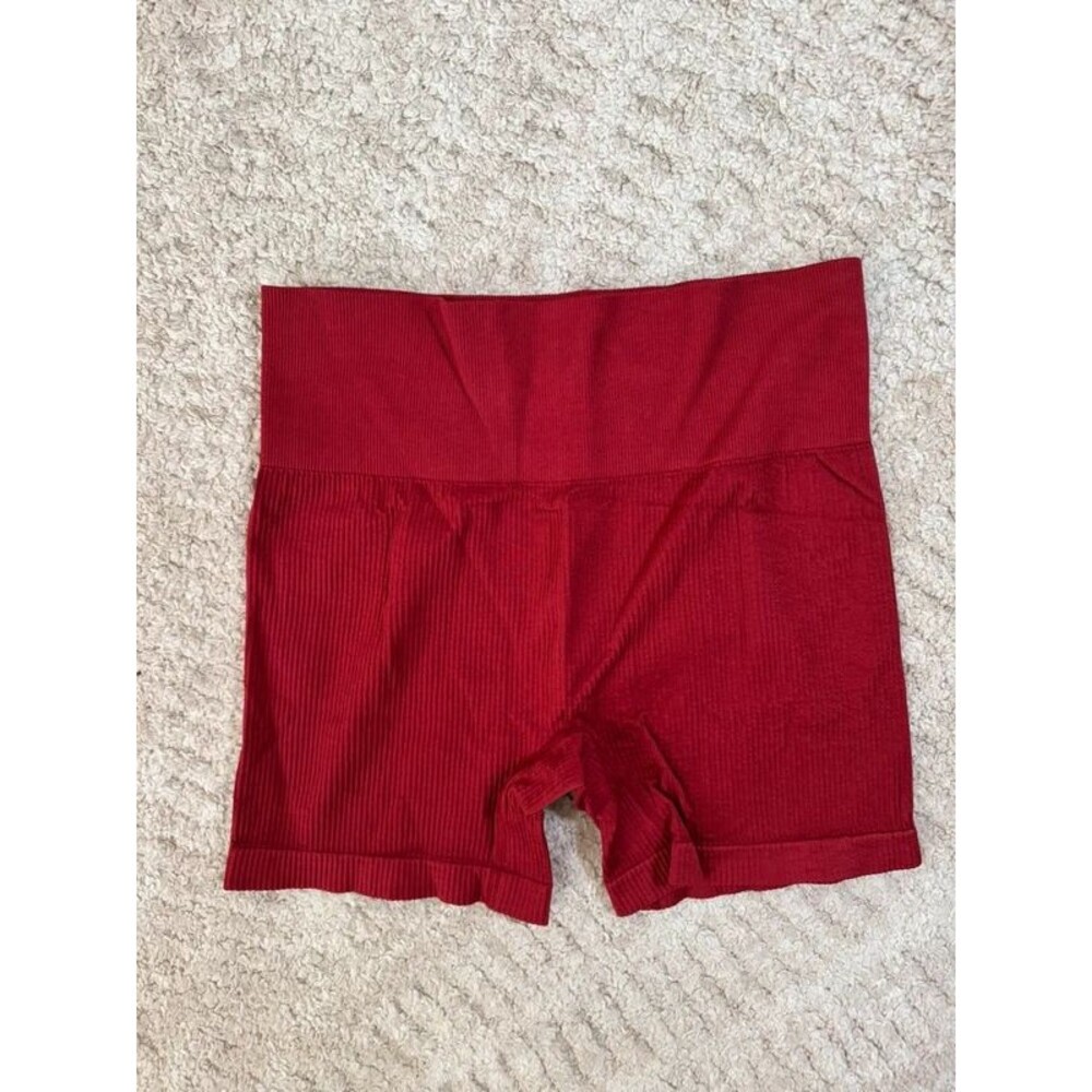 Colsie burgundy ribbed 5” biker shorts
